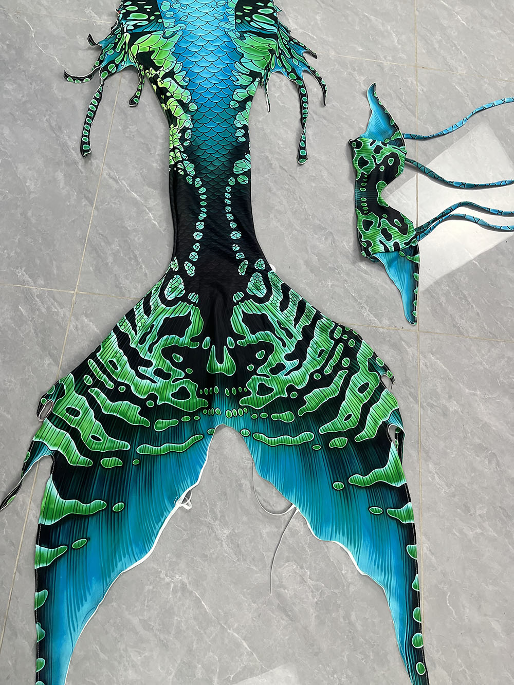 Hot selling Colorful Mermaid T - Aquarium & Marine Museum 评论和价格